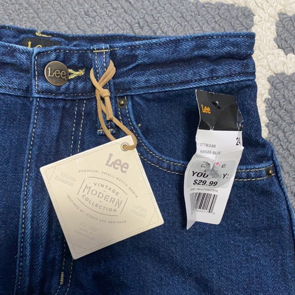 Vintage Lee Denim Shorts - Picture 3 of 3